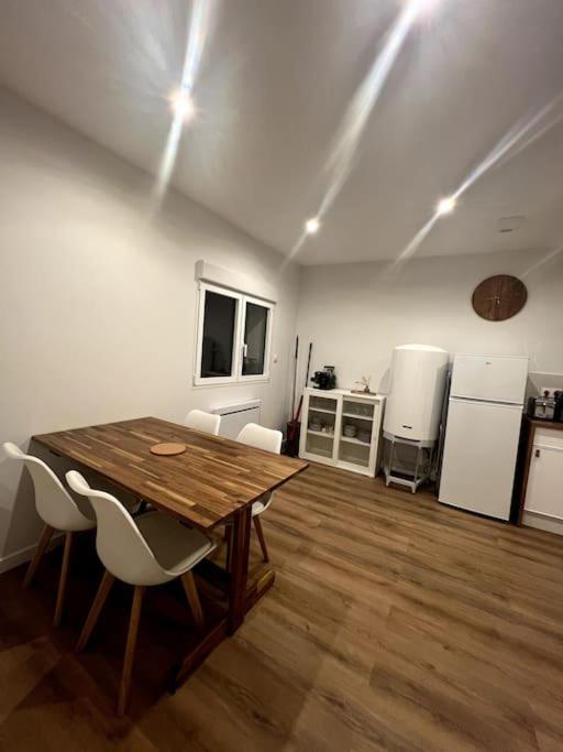 Jolie Maison Avec Courette Apartment Bourges