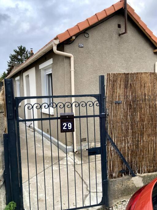 Jolie Maison Avec Courette Apartment Bourges