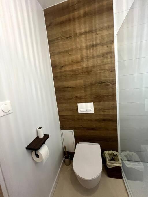 Apartment Jolie Maison Avec Courette Bourges